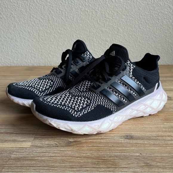 Adidas Running Shoes Women’s 8.5 Black Clear Pink Web DNA Performance GY9093 - Picture 1 of 11
